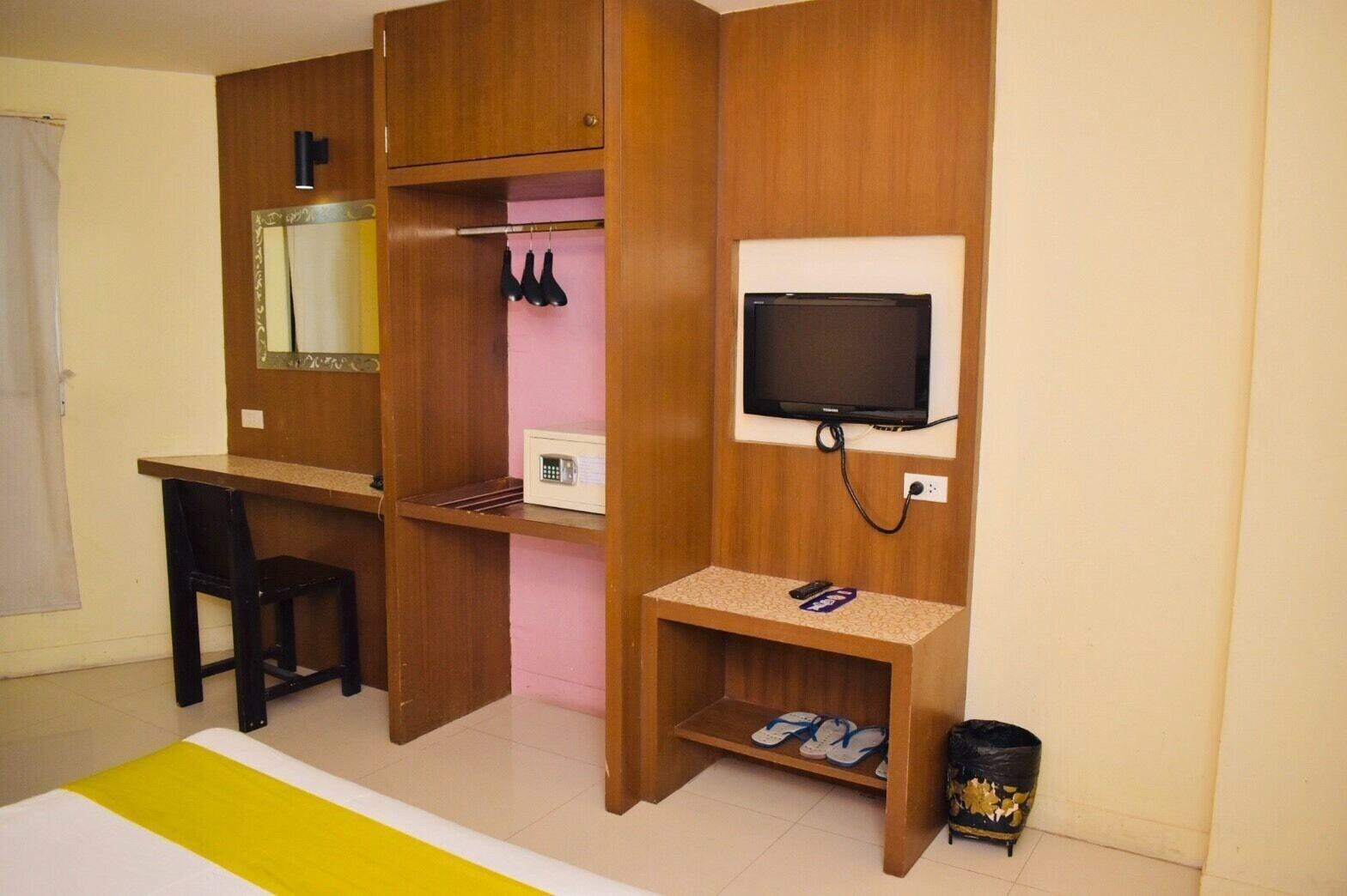 Royal Express Inn Bangkok Exteriör bild