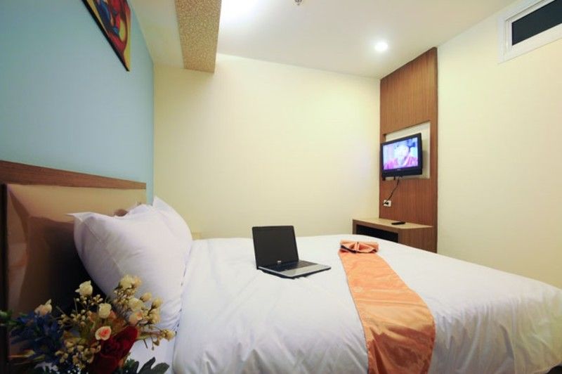Royal Express Inn Bangkok Exteriör bild