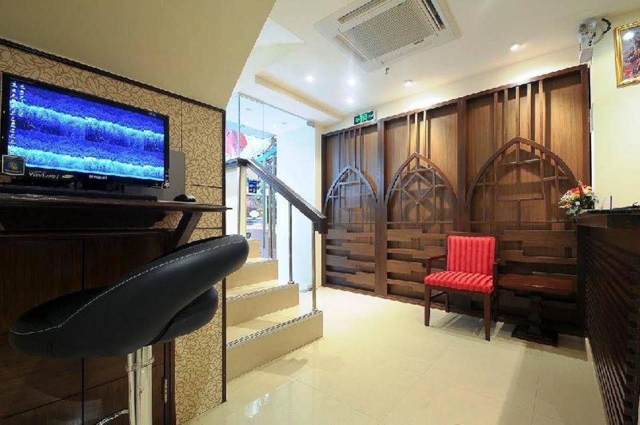 Royal Express Inn Bangkok Exteriör bild